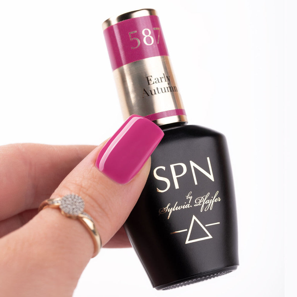 587 Early Autumn UV LaQ 8ml