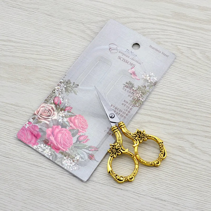 Tesoura Dourada Daisy em Aço Inoxidável