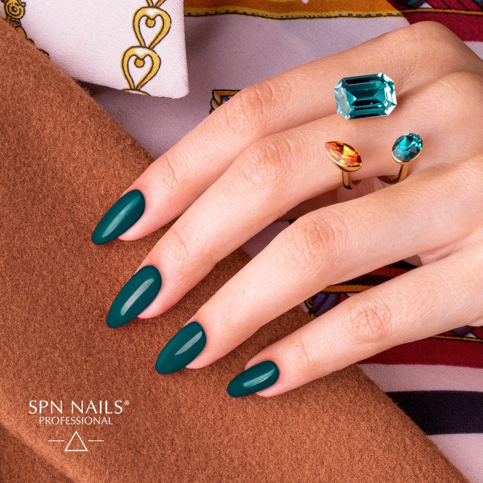 907 Deep Forest UV LaQ 8ml