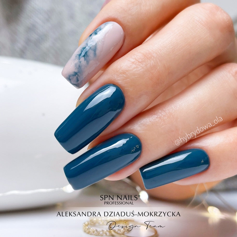 907 Deep Forest UV LaQ 8ml