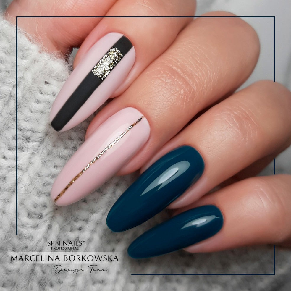 907 Deep Forest UV LaQ 8ml