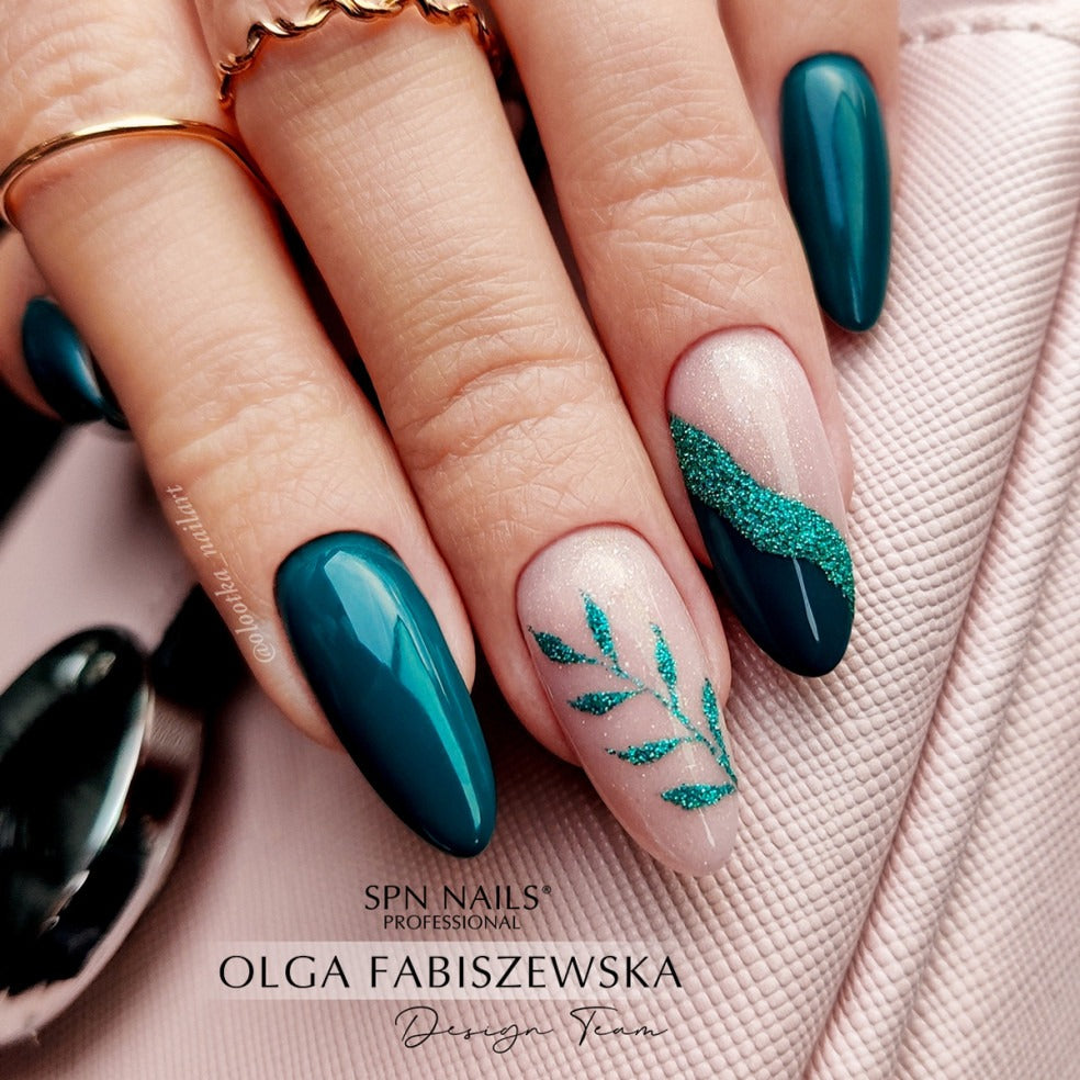 907 Deep Forest UV LaQ 8ml