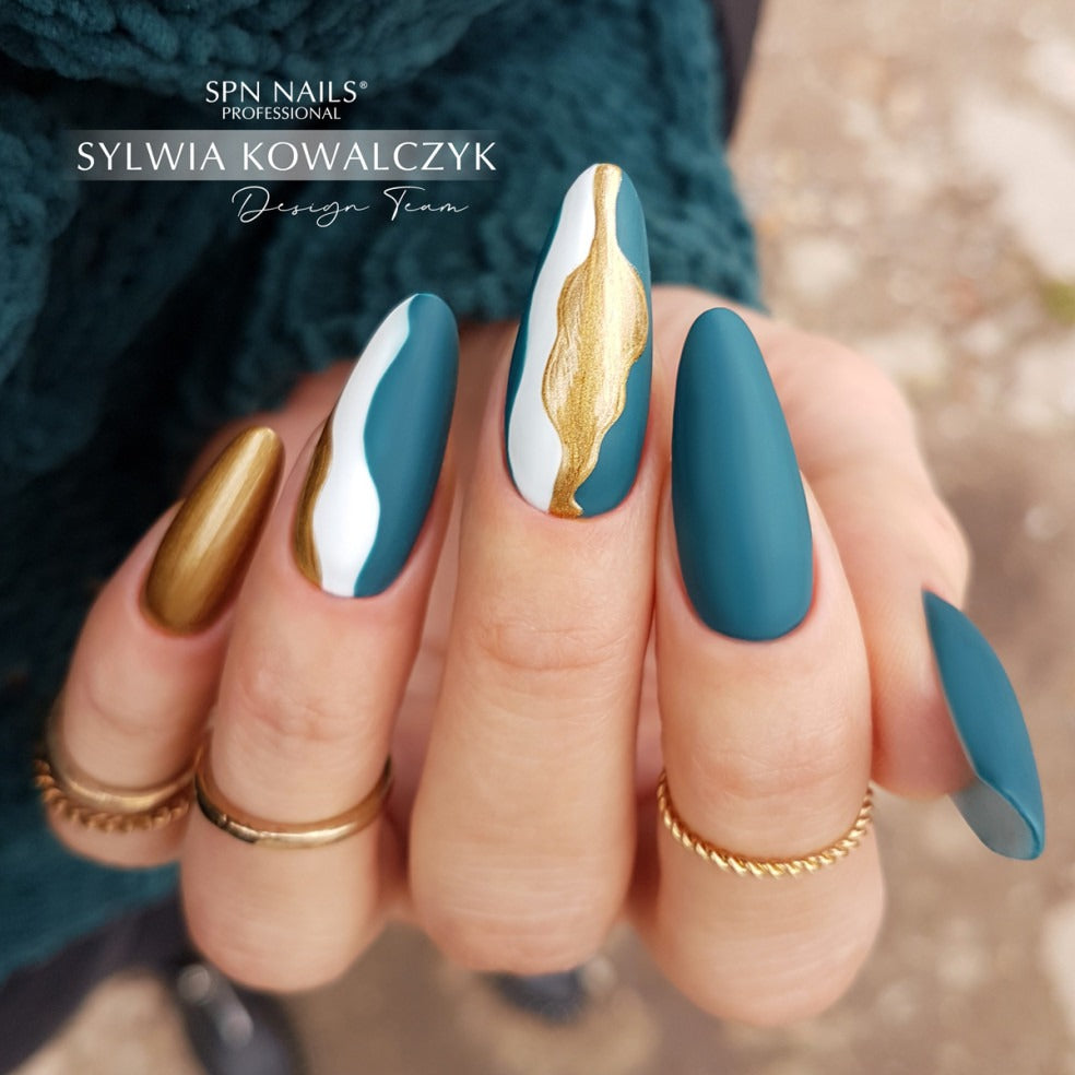 907 Deep Forest UV LaQ 8ml