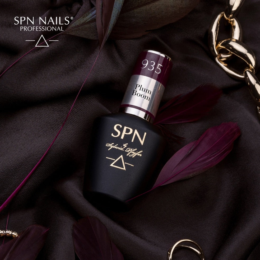 935 Plum Boom UV LaQ 8ml